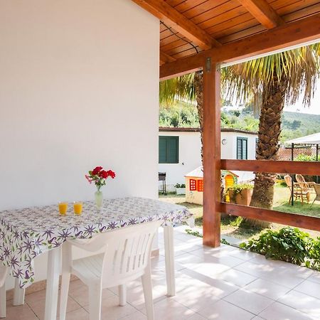 One Love Apartments Lupetto Exterior photo