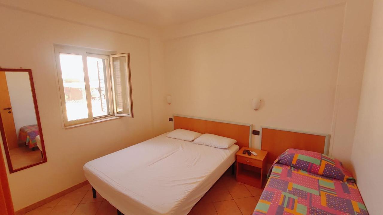 One Love Apartments Lupetto Exterior photo